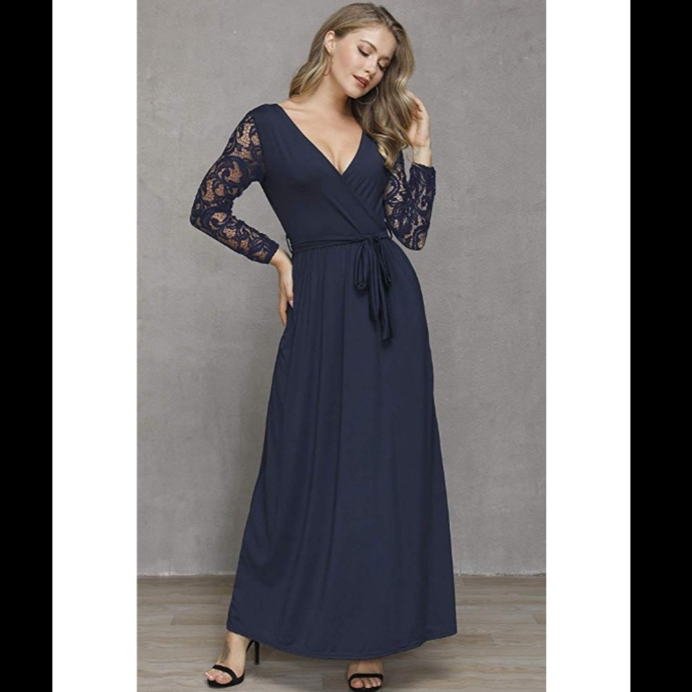 NWOT Wrap V-Neck Lace Sleeve Maxi Dress